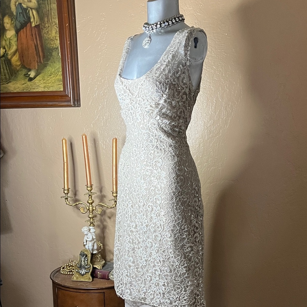 NWT Frank Lyman Design Cream Lace Sheath Dress.  SZ 10